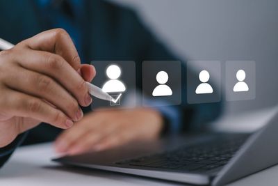 Mark Zuckerberg's Wife Priscilla Chan Reveals Her Secret Weapon To Lure Top Talent To CZI — And It's Not Eight-Figure Salaries Like Her Husband Offers At Meta