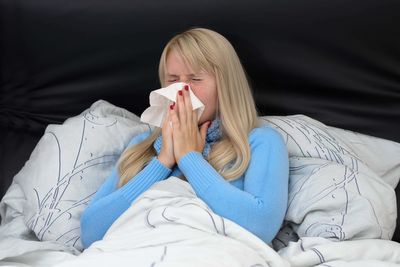Thousands of people with debilitating hayfever to benefit from new drug