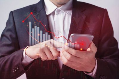 Galaxy Digital, Blaize Holdings, Verizon And Other Big Stocks Moving Higher On Monday