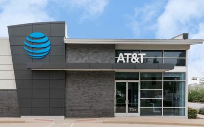What's Going On With AT&T Stock?