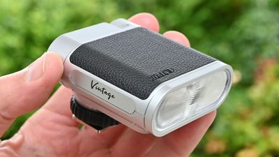 Viltrox Vintage Z1 Retro Flash review: an old-school flash to suit thoroughly modern cameras