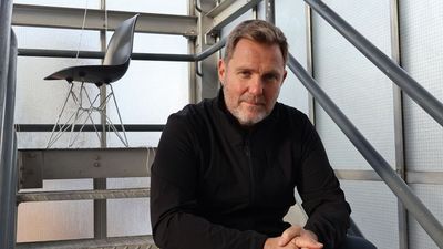 I asked ChatGPT to pitch 3 business ideas to serial entrepreneur Simon Squibb and his surprising feedback changed my mind about him