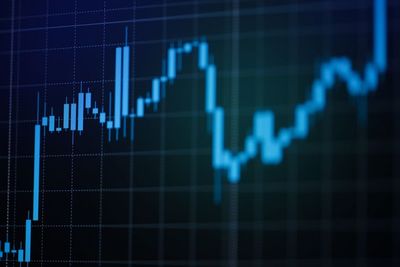 Stock Market Today: S&P 500 Hits High After Verizon Earnings