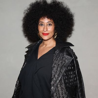 Tracee Ellis Ross Nails the Fisherman Aesthetic Thanks to Her Fishnet Hair Accessory