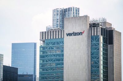 Verizon's AI Connect Sales Surge To $2 Billion, Fueled By Real-Time Inferencing Demand