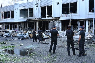 Russian attacks in Ukraine kill a child and wound 24 before planned direct peace talks