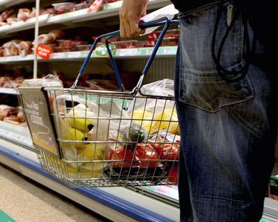Britons ‘turning to simpler meals’ as grocery bills head for £275 annual rise