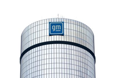 GM quarterly profit slumps 35%, but it sticks by full year outlook that was lowered in May