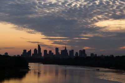 Poland prepares 40-page ‘how to’ guide to coping in case of war
