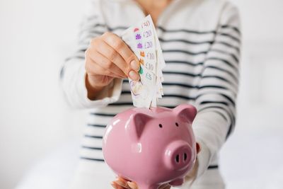 How much should you be saving each month at 30, 40 and 50 years old?