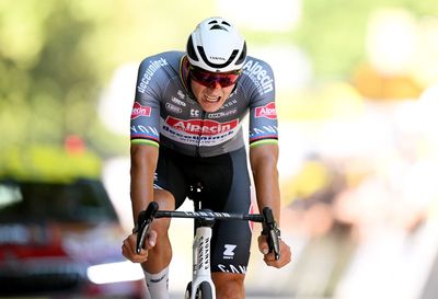 Mathieu van der Poel out of Tour de France with pneumonia