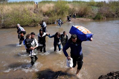 Over 1,400 were killed in sectarian violence in coastal Syria in March, committee says