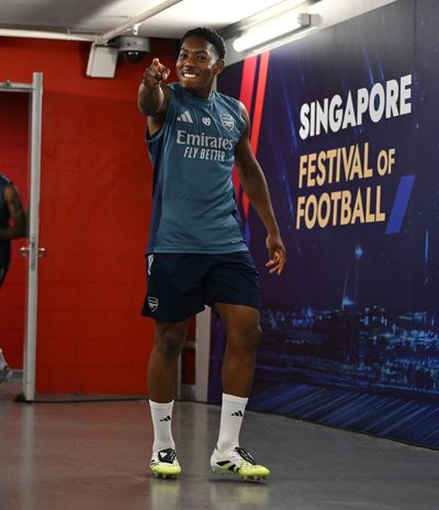 Viktor Gyokeres: Myles Lewis-Skelly reacts as Arsenal 'put finishing touches on' striker deal
