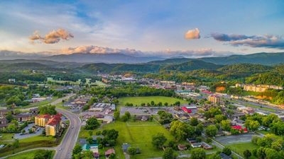 Planning a Smoky Mountain Reunion? Here’s Everything You Need to Know