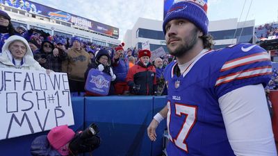 Bills Bringing Back Fan-Favorite Helmets for Special Home Game This Season