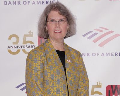 NPR’s editor-in-chief to step down days after Congress cuts $1.1bn in funding