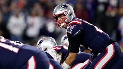 Former Patriot Details How Tom Brady Once Powdered His Center's Buttocks