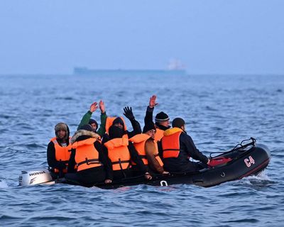Starmer’s sanctions plan for people smugglers ‘far-fetched’, say experts