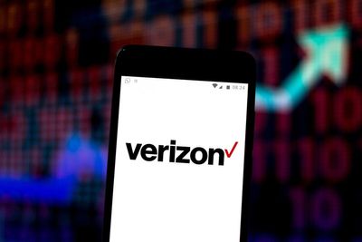 A Bullish Storm Is Brewing for High-Yield Verizon’s Share Price
