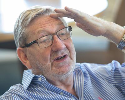 Len McCluskey took private jet flights arranged by building firm, report claims