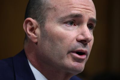 Republican Sen. Reportedly Posts And Then Deletes Fake Resignation Letter From Fed Chair Powell
