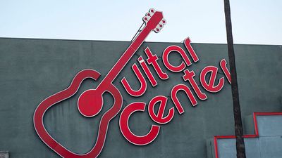 Guitar Center employee allegedly charged over $5,000 to credit cards that belonged to “rude” customers