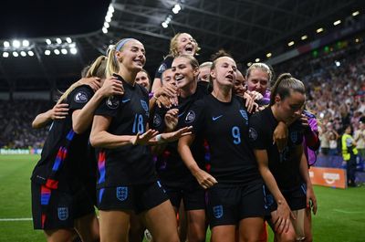 King and Queen lead congratulations as Lionesses reach Euro 2025 final