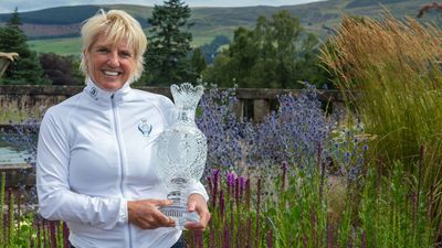 'Forget Dentures, It's All About Farts' - An Ageing Golf Pro Details Her Hilarious Competitive Comeback