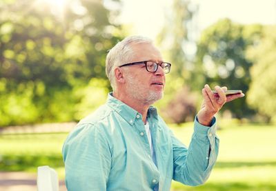 9 Retirees Who Lost Everything Because They Trusted Family