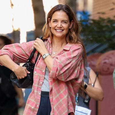 Chloé's Reimagined Paddington Bag Guest Stars In Katie Holmes's New Movie 'Happy Hours'