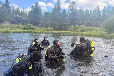 Oregon authorities identify 2 killed in waterfall accident, still searching for 1 missing