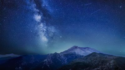 See up to 25 'shooting stars' an hour as Southern Delta Aquariid and Alpha Capricornid meteor showers peak Monday
