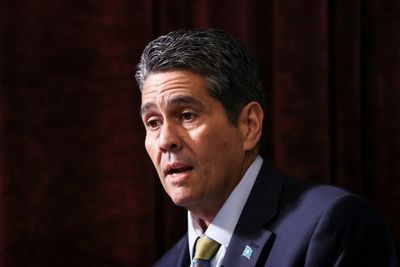 Pacific Nation Ponders Taking Asylum Seekers From US