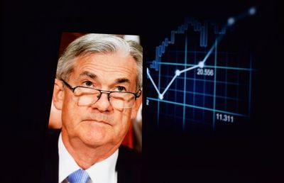 Polymarket Crypto Bettors See 50% Chance Of Fed Rate Cut In September Meet Amid Escalating Trump-Jerome Powell Clash