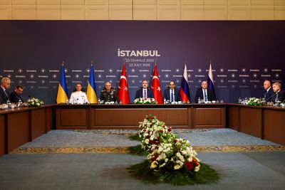 Russia and Ukraine discuss more prisoner exchanges at Istanbul talks
