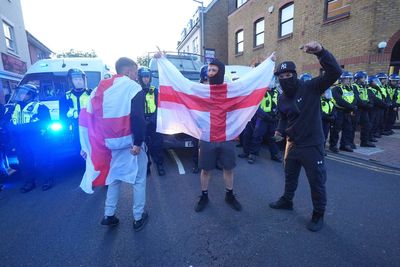 Farage counter-protester claims at asylum hotel are ‘categorically wrong’, Police say