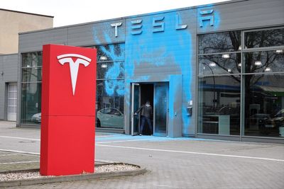 Elon Musk’s Tesla is the least trusted EV brand in America