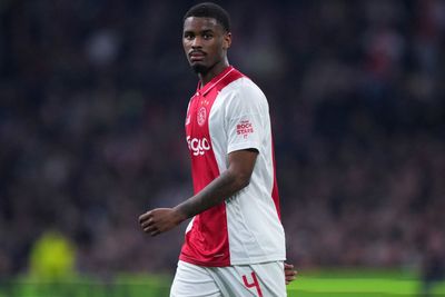 Jorrel Hato’s agent responds to Chelsea transfer reports