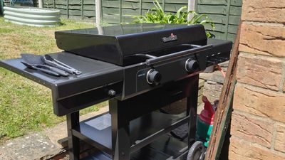 Char-Broil Versa-Tile review: A solid BBQ for all occasions