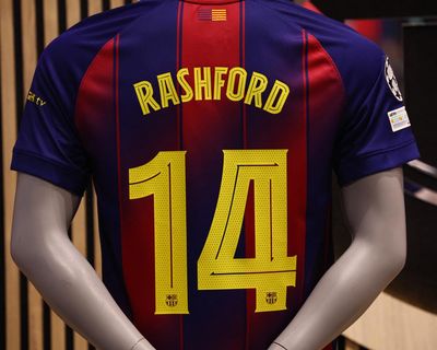 Barcelona confirm Marcus Rashford loan from Manchester United with buy option