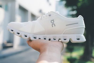 On Holding Analyst Says Q2 Could Be 'Bumpy,' Expects Swiss Footwear Company To Outperform Long Term