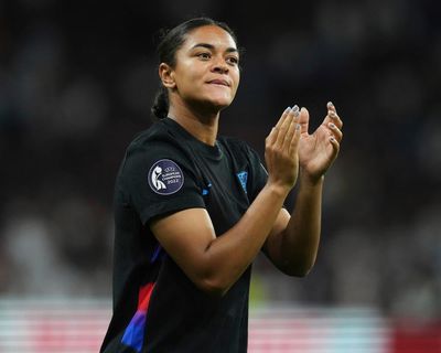 Jess Carter thanks ‘incredible’ England fans for support in wake of racism