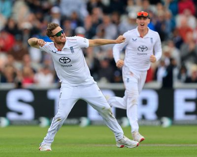 Liam Dawson conjures one great moment on his big return to Test cricket