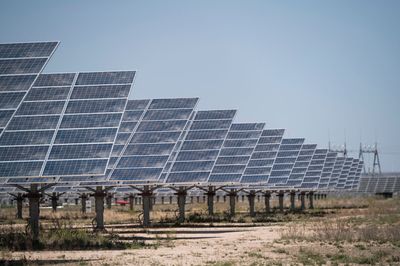 Utility costs emerge as campaign issue as Democrats pan sweeping budget law - Roll Call