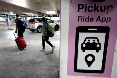 Uber will soon allow female passengers and drivers to stop being paired with men