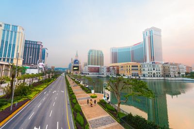 Las Vegas Sands Stock Rallies After Strong Q2: Details