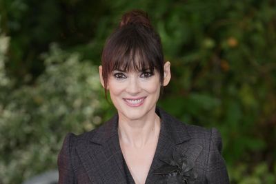 Winona Ryder says she still plays poker with Al Pacino