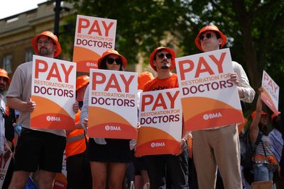 Streeting tells hospitals ‘we have your backs’ ahead of strikes