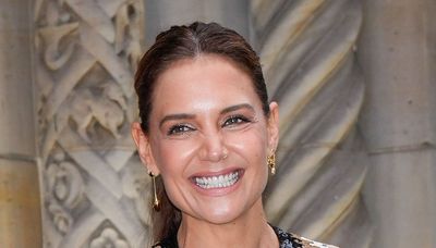 Katie Holmes just wore the chicest rainy day outfit – her relaxed denim dungarees hit the mark perfectly