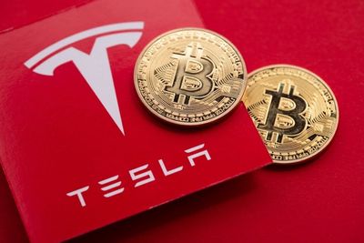 Elon Musk's Tesla Sits On $284 Million Bitcoin Windfall In Q2, Refuses to Cash Out